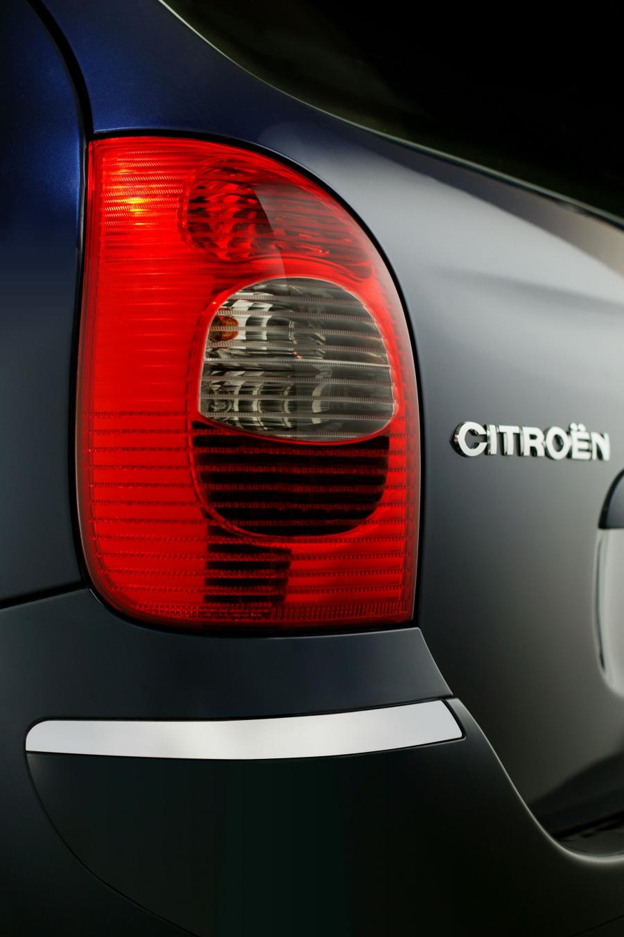  Citroen Xsara Picasso 2000 года  (фото 25 из 63)